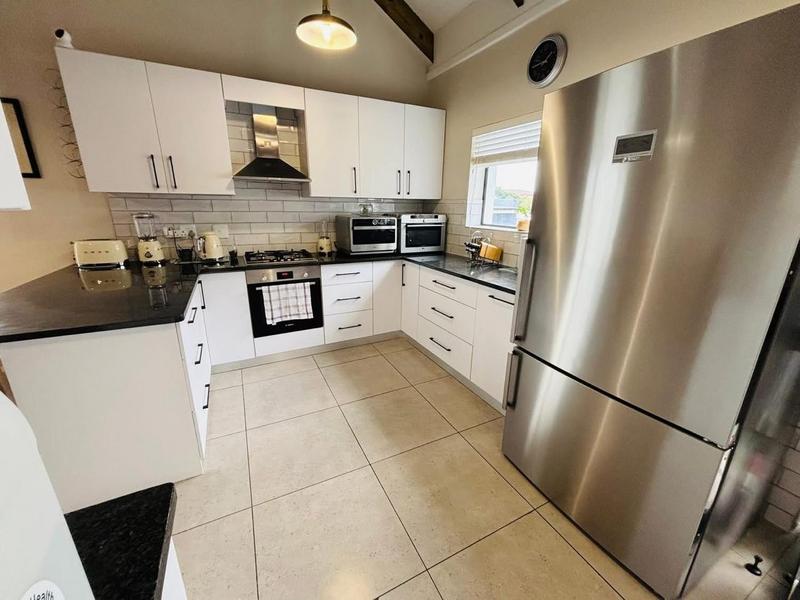 3 Bedroom Property for Sale in Stilbaai Wes Western Cape